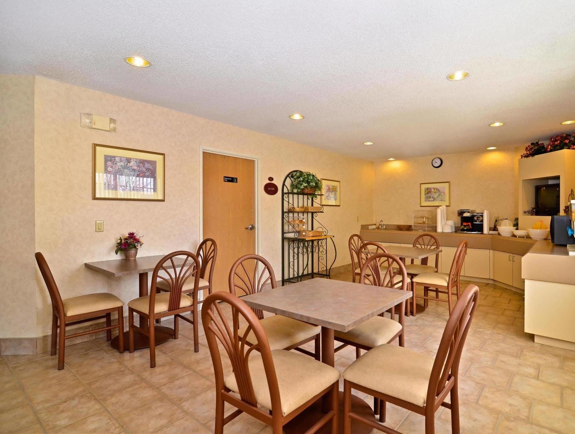 Americas Best Value Inn And Suites Lee'S Summit-Kansas City Eksteriør bilde